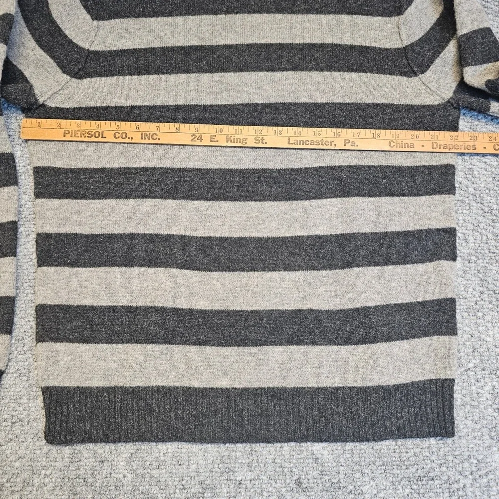J‎ Crew Striped Crew Neck Lambswool Sweater Charcoal Gray Beige Mens Size Medium